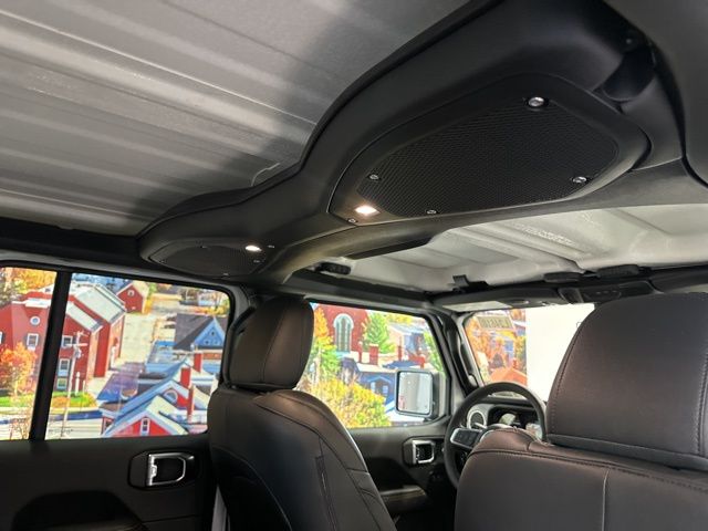 2025 Jeep Wrangler 4-Door Sahara - Photo 51