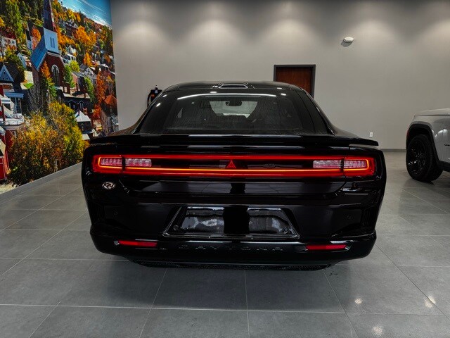 2025 Dodge Charger R/T Scat Pack photo 4