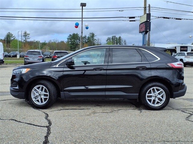 2023 Ford Edge SEL photo 2