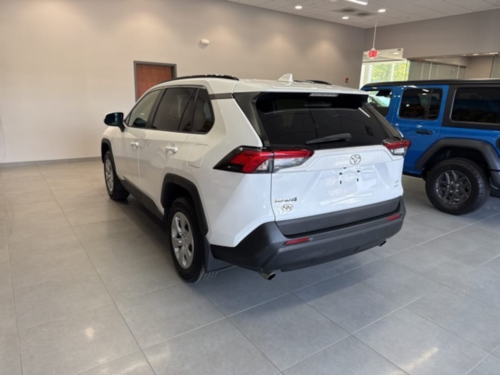 Used 2019 Toyota RAV4 LE SUV