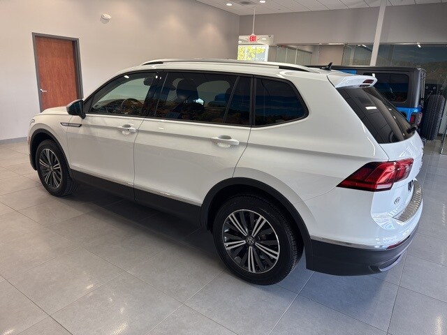 2024 Volkswagen Tiguan Wolfsburg Edition photo 4