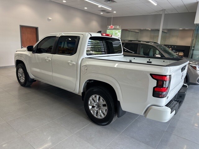 2022 Nissan Frontier SV photo 4
