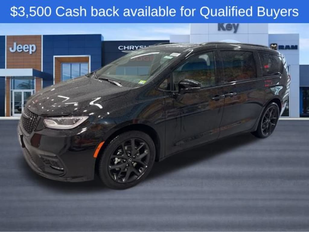New 2026 Chrysler Pacifica Select Passenger Van