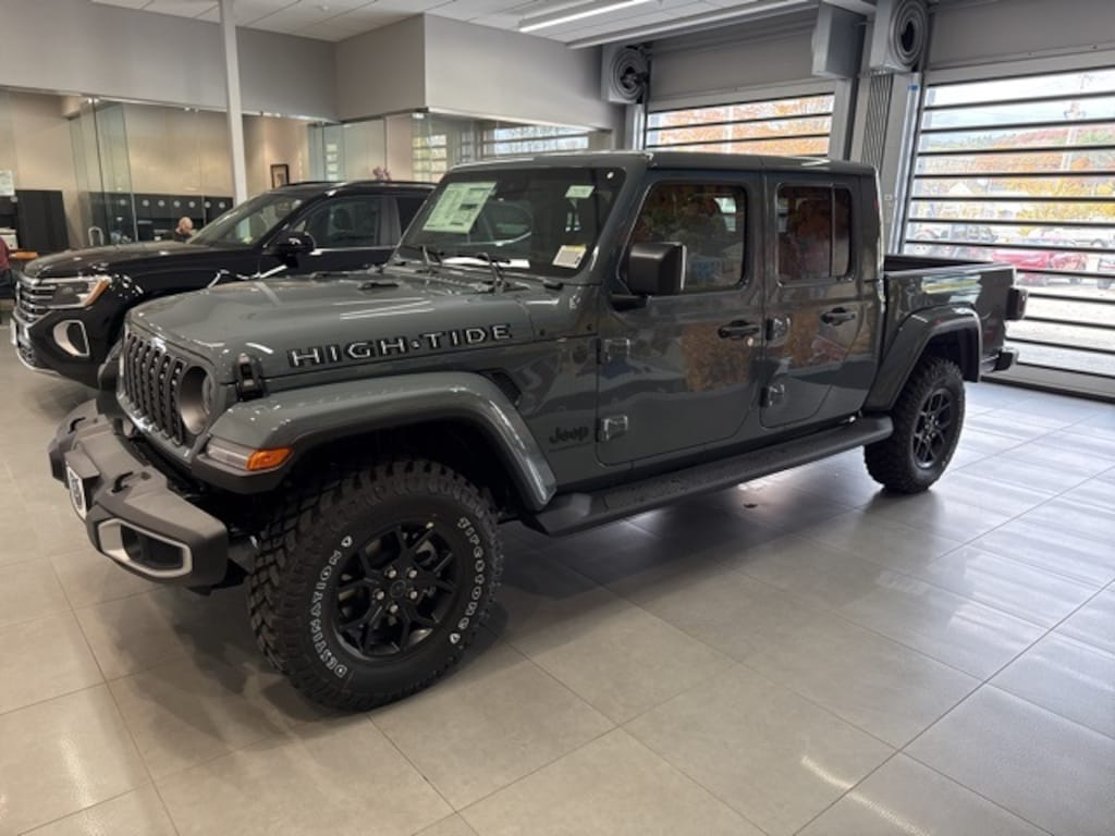 New 2025 Jeep Gladiator High Tide Pickup