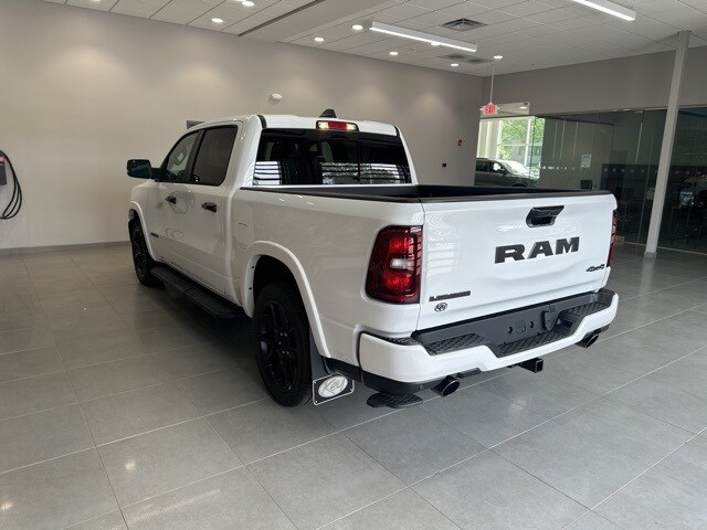 2026 Ram 1500 Laramie photo 3