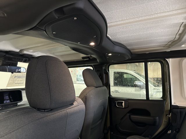2026 Jeep Wrangler 4-Door Willys - Photo 36