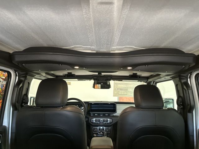2025 Jeep Wrangler 4-Door Sahara - Photo 48