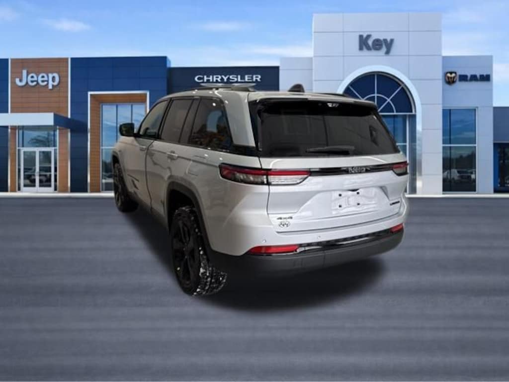 New 2025 Jeep Grand Cherokee Limited Sport Utility