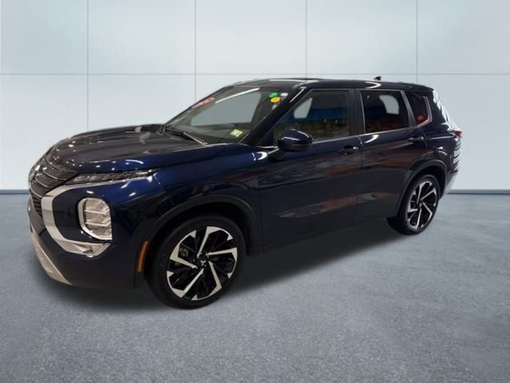 Used 2024 Mitsubishi Outlander SE SUV