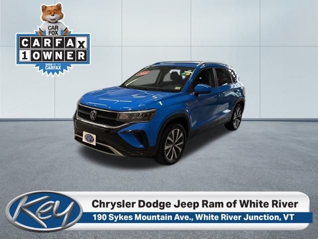 2023 Volkswagen Taos SE's photo