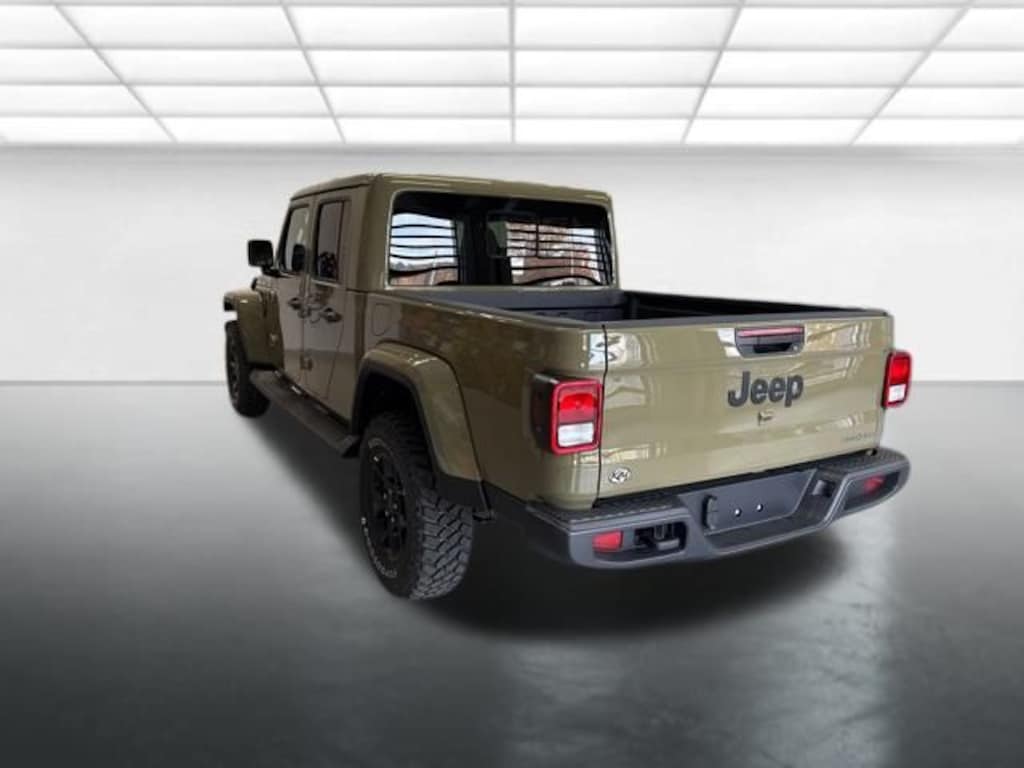 New 2025 Jeep Gladiator High Tide Pickup