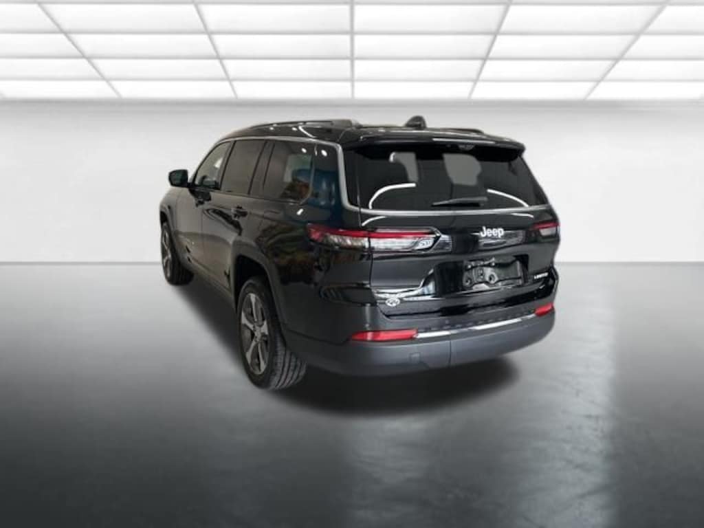 New 2025 Jeep Grand Cherokee Limited Sport Utility