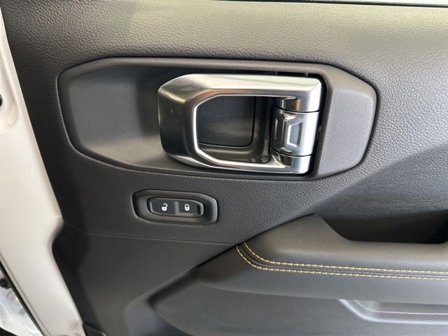 2025 Jeep Wrangler 4-Door Sahara - Photo 53
