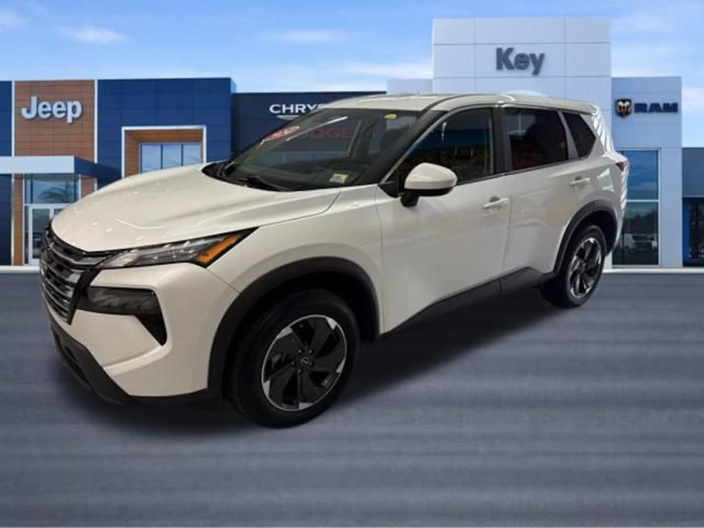 Used 2024 Nissan Rogue SV SUV