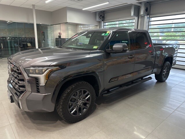 2023 Toyota Tundra Platinum photo 2