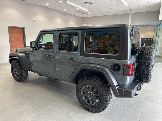 2025 Jeep Wrangler Sport S photo 4