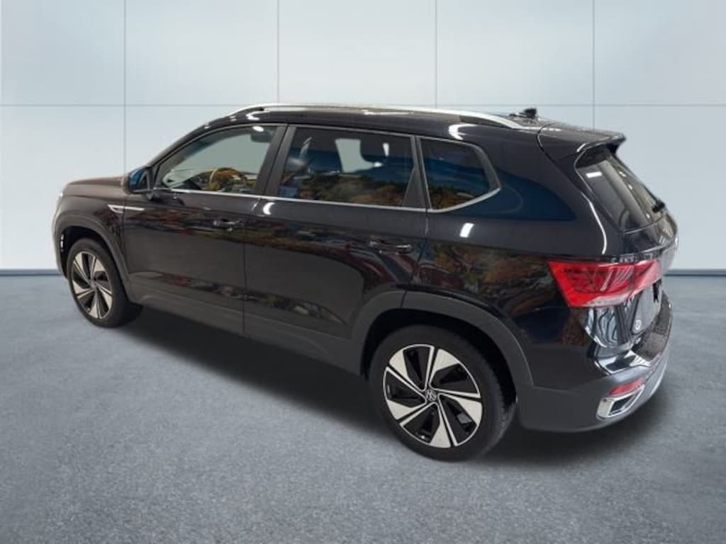 Used 2024 Volkswagen Taos 1.5T SE SUV