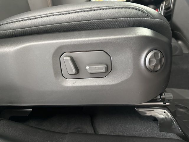 2025 Jeep Wrangler 4-Door Sahara - Photo 56