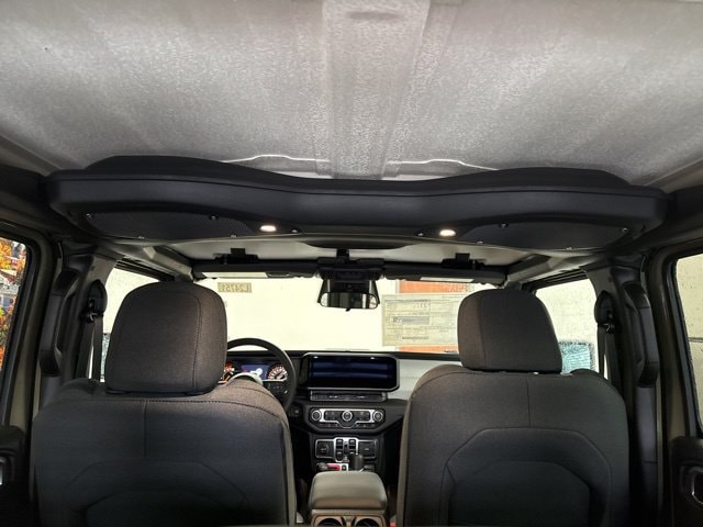 2026 Jeep Wrangler 4-Door Willys - Photo 43