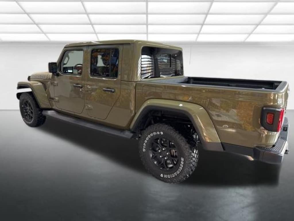 New 2025 Jeep Gladiator High Tide Pickup