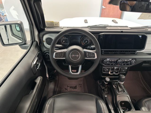 2025 Jeep Wrangler 4-Door Sahara - Photo 44