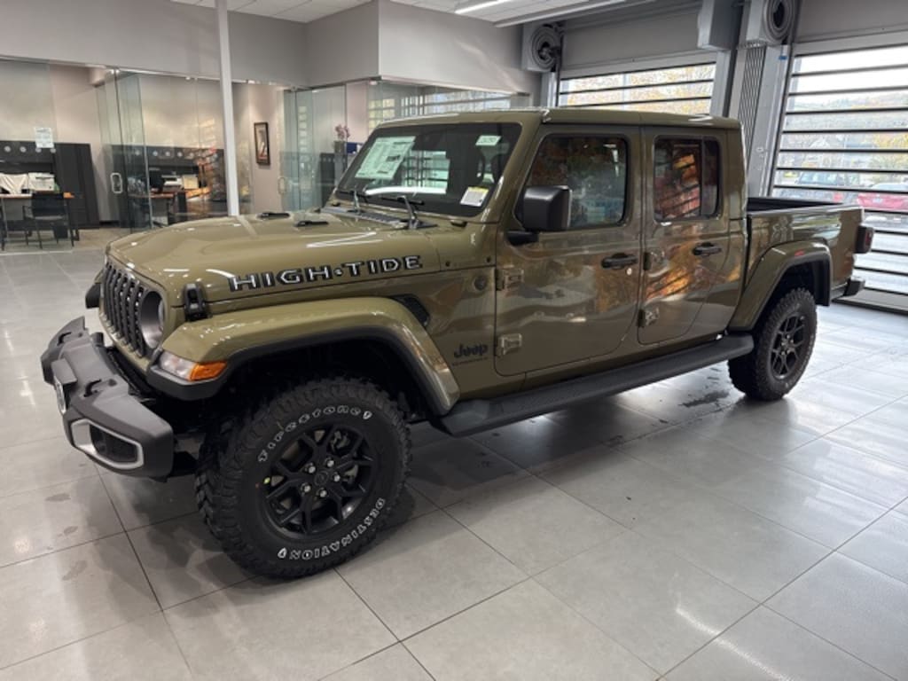 New 2025 Jeep Gladiator High Tide Pickup