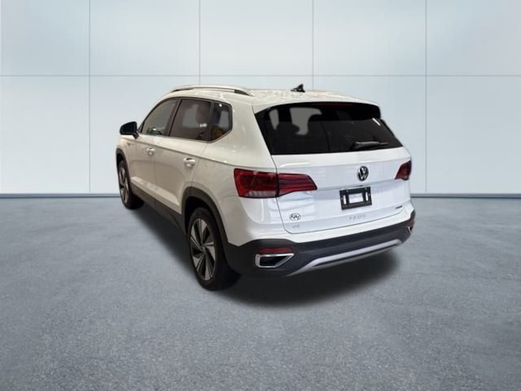 Used 2024 Volkswagen Taos 1.5T SE SUV