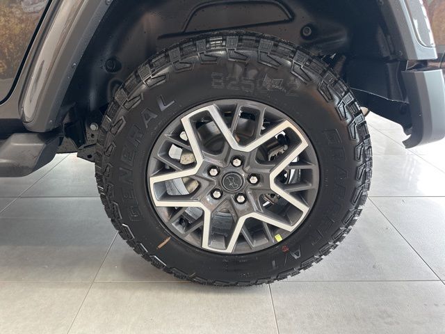 2025 Jeep Wrangler 4-Door Sahara - Photo 18