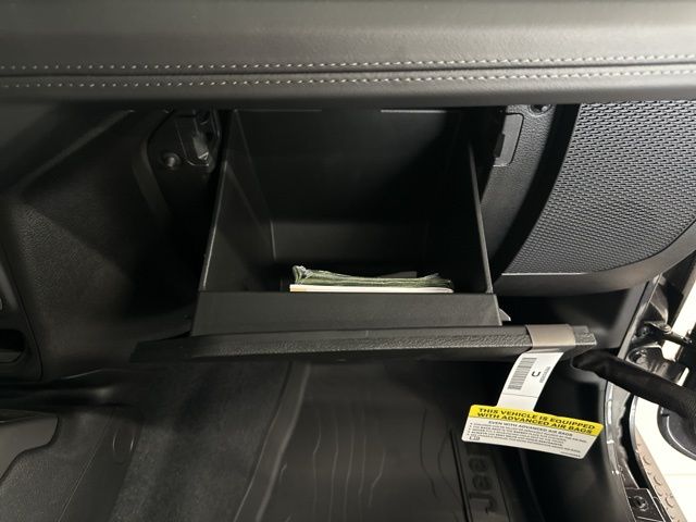 2025 Jeep Wrangler 4-Door Sahara - Photo 57