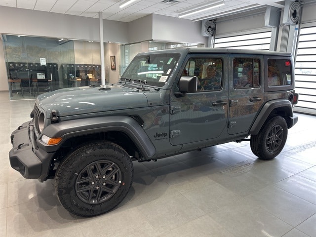 Used 2024 Jeep Wrangler 4-Door Sport S with VIN 1C4PJXDGXRW370247 for sale in Rochester, NH