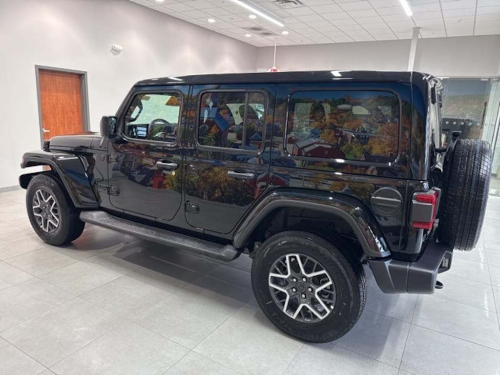 New 2026 Jeep Wrangler Sahara Sport Utility
