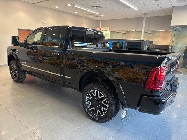 2025 Ram 2500 Limited photo 3