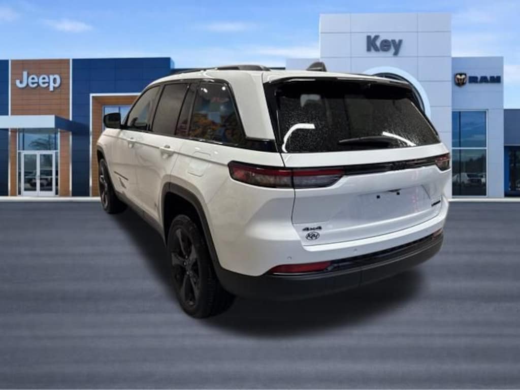 New 2025 Jeep Grand Cherokee Limited Sport Utility