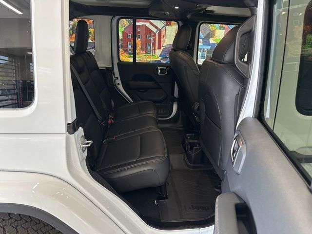 2025 Jeep Wrangler 4-Door Sahara - Photo 50
