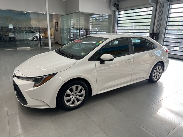 Used 2021 Toyota Corolla LE with VIN 5YFEPMAE9MP250660 for sale in Rochester, NH