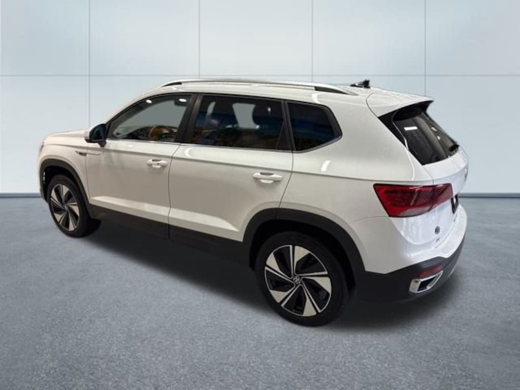 Used 2024 Volkswagen Taos 1.5T SE SUV