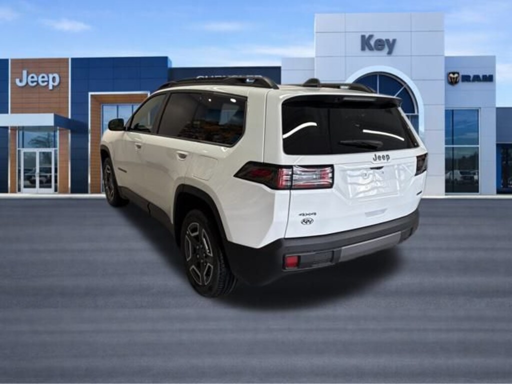 New 2026 Jeep Cherokee Laredo Sport Utility