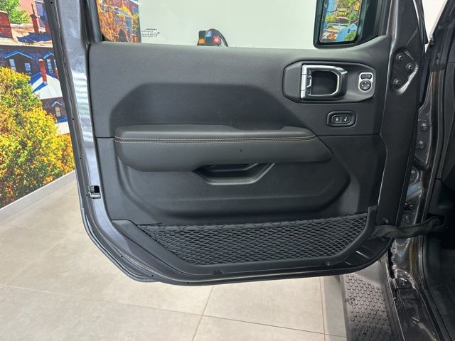 2025 Jeep Wrangler 4-Door Sahara - Photo 24