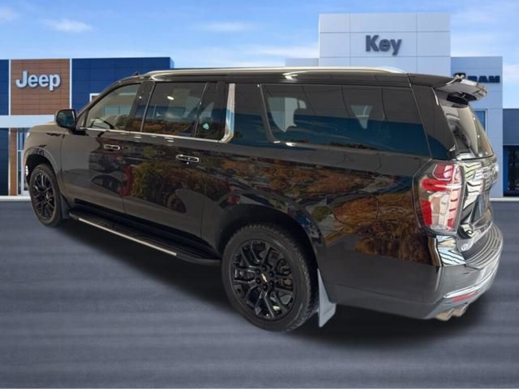 Used 2023 Chevrolet Suburban Premier SUV