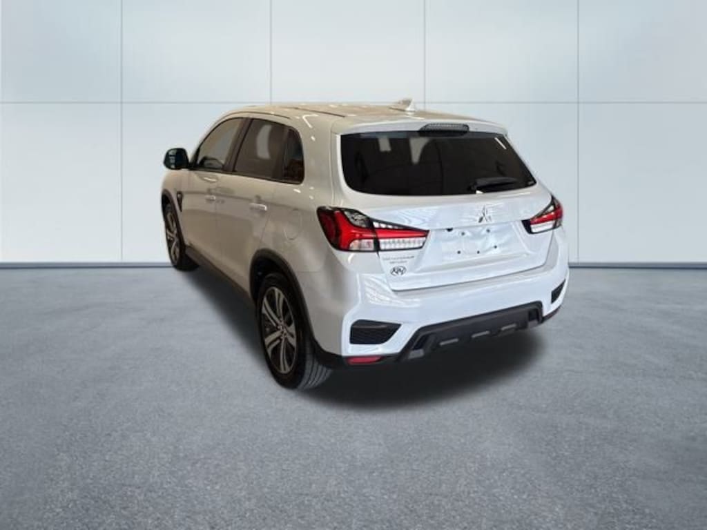 Used 2024 Mitsubishi Outlander Sport 2.0 ES SUV