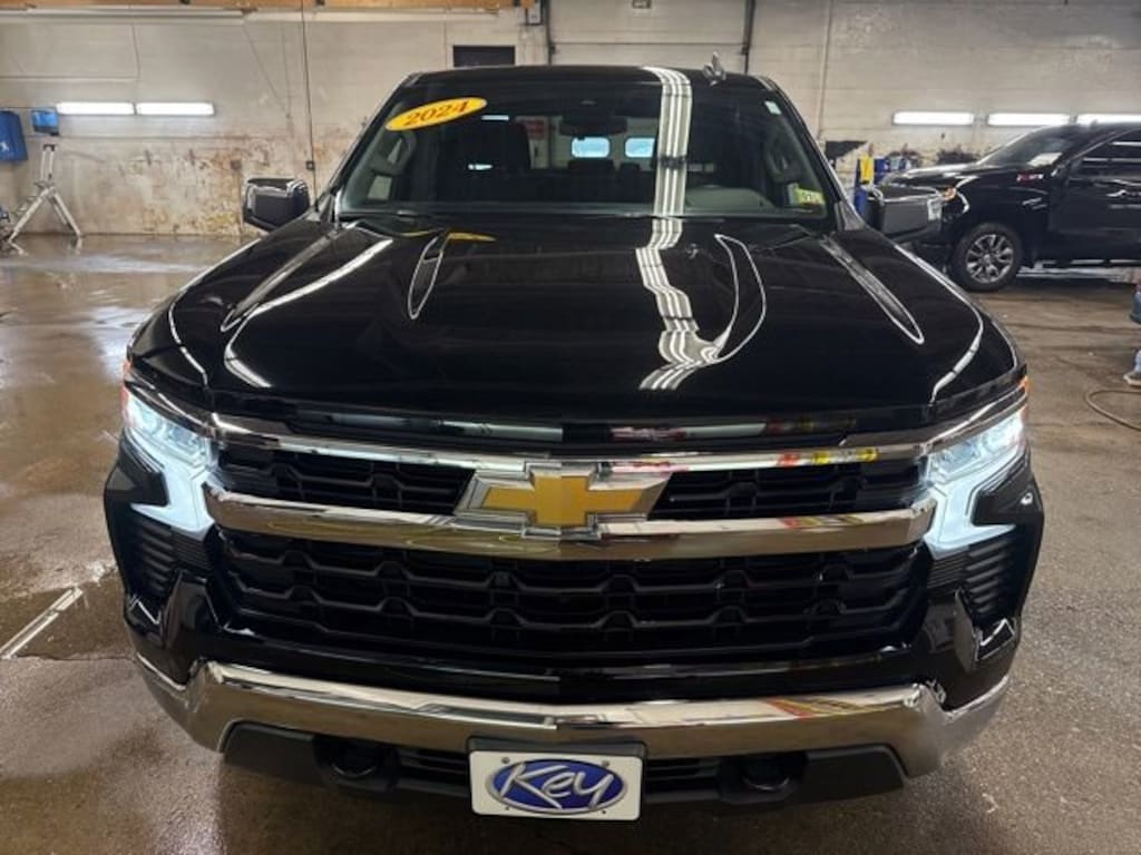 Used 2024 Chevrolet Silverado 1500 LT Truck Crew Cab