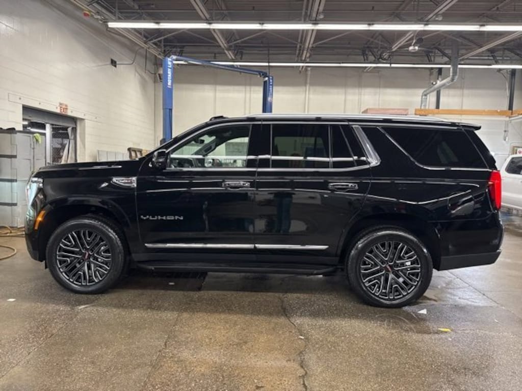 New 2026 GMC Yukon Elevation SUV