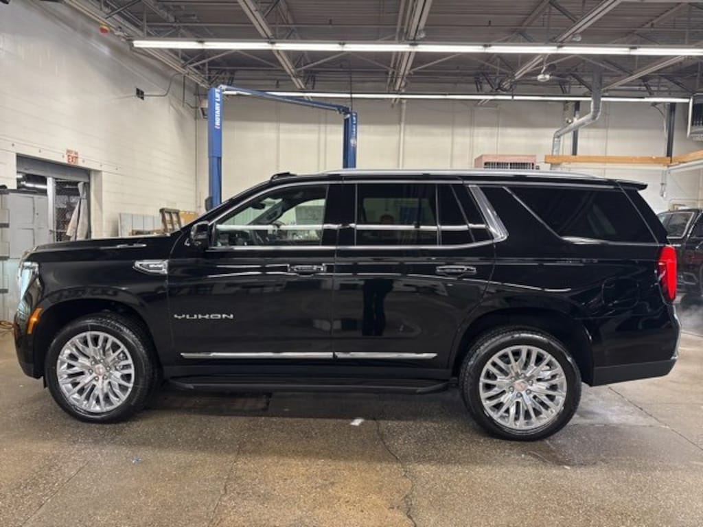 New 2026 GMC Yukon Elevation SUV