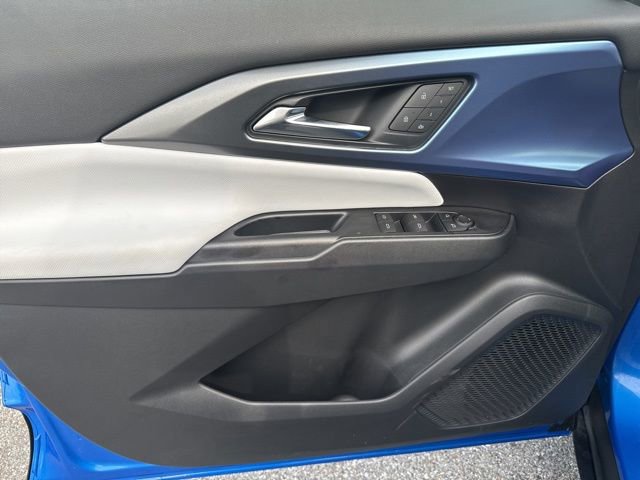 2025 Chevrolet Equinox EV LT - Photo 10