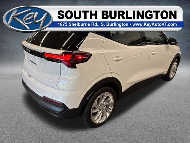 2027 Chevrolet Bolt LT - Photo 7