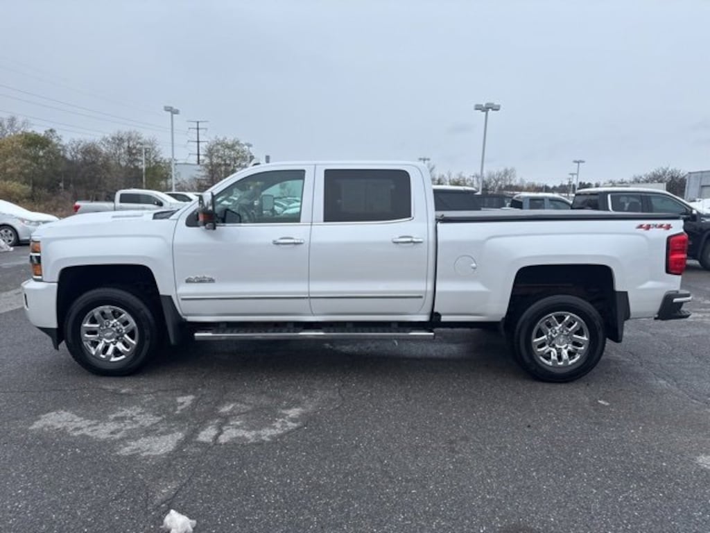 Used 2019 Chevrolet Silverado 3500 HD High Country Truck Crew Cab