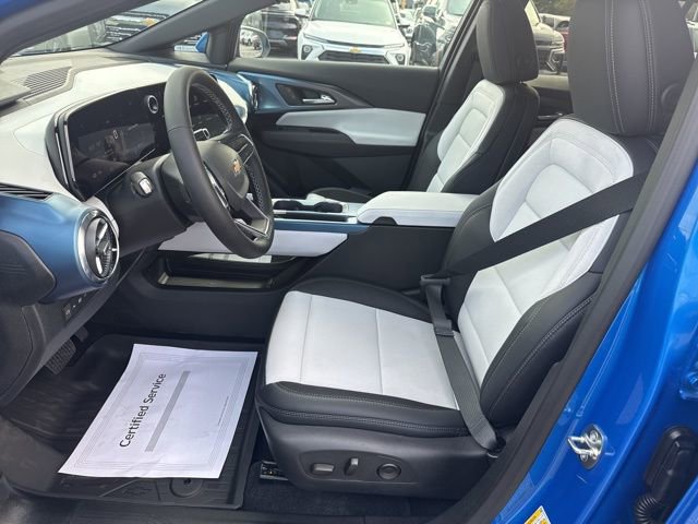 2025 Chevrolet Equinox EV LT - Photo 11
