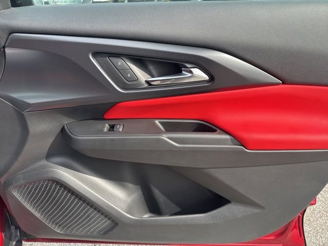 2025 Chevrolet Equinox EV RS - Photo 26