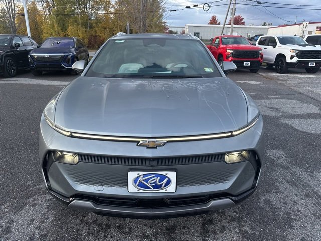 2026 Chevrolet Equinox EV 1LT photo 2