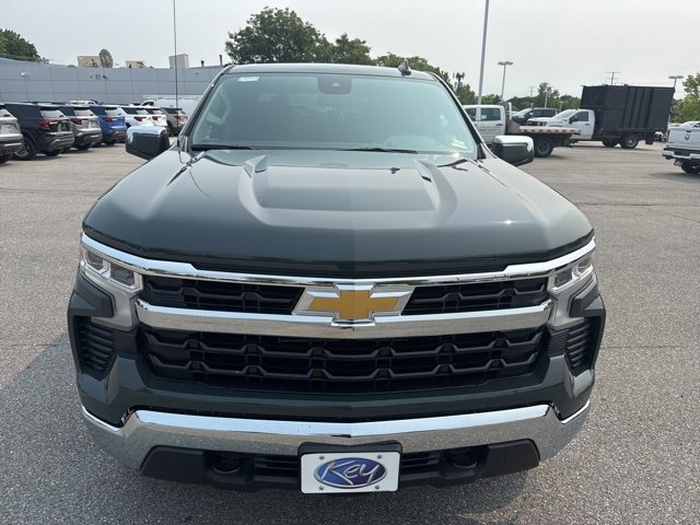 2026 Chevrolet Silverado 1500 LT photo 2